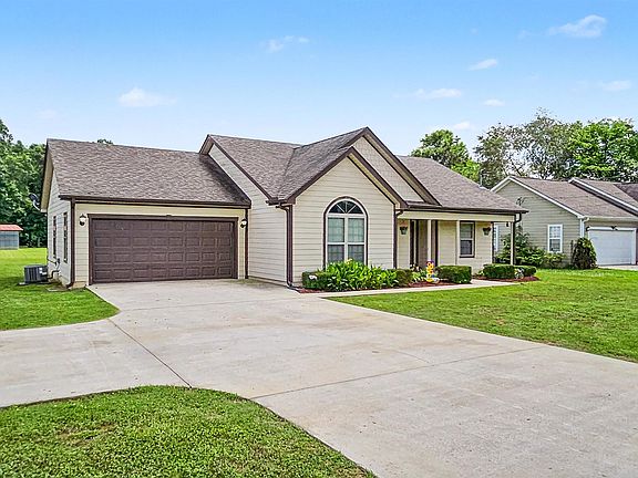 2nd image of 15530 Curtis Ln