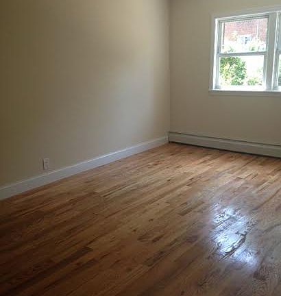 4th image of 934 E 224th St