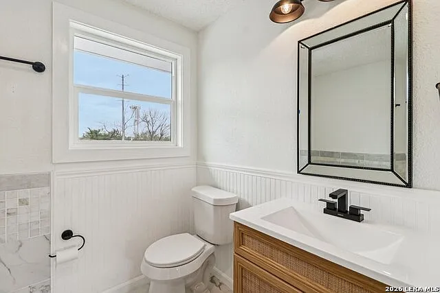302 Weathercock Ln — Photo 21