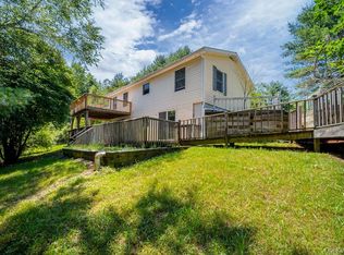 2082 Ulster Heights Rd, Ellenville, NY 12428