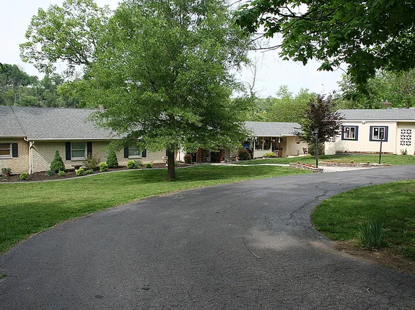926 Chimney Rock Rd, Harrodsburg, KY 40330