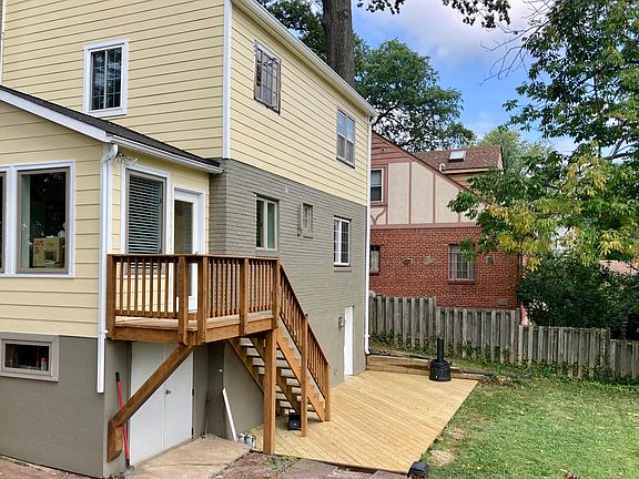 4th image of 1407 N Vermont St