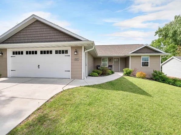 2337 Memorial Dr, Green Bay, WI 54303
