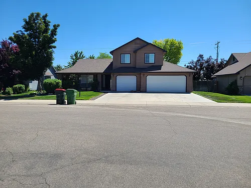2262 N Aronmink Way Photo 1
