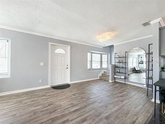 5th image of 141 S Hiawassee Rd