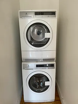 Rented by Lang Realty LLC | media 11