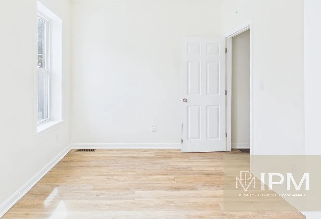 Spacious York Rental Apply Today! — Photo 4