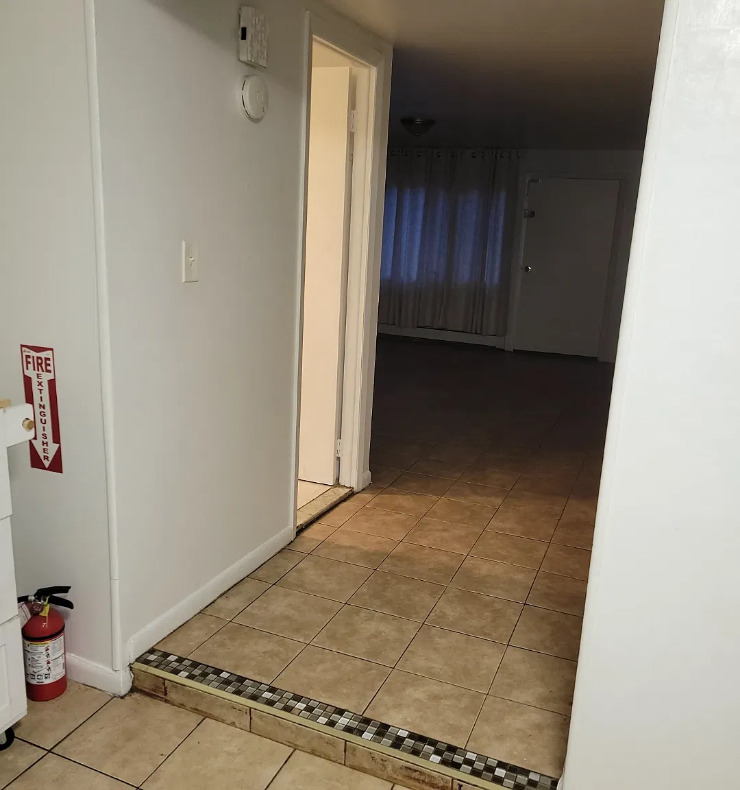 2 bed, 1200 sqft, $2,500 — Photo 4
