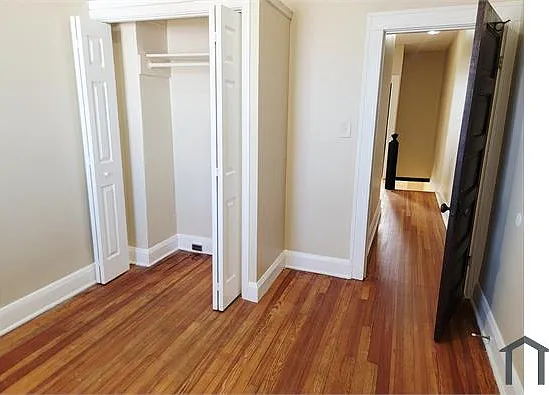2826 Mayfield Ave — Photo 6