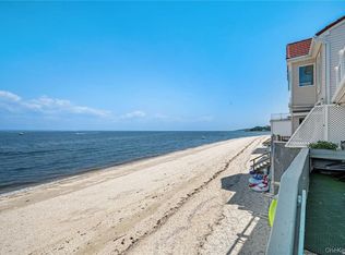 19 Pine Lane, Bayville, NY