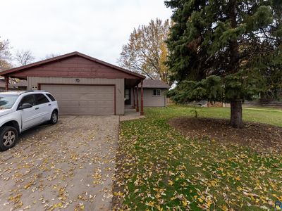 3005 S 1st Ave, Sioux Falls, SD, 57105