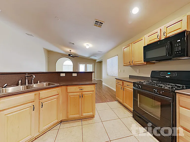 2771 Bridleton Ave — Photo 7