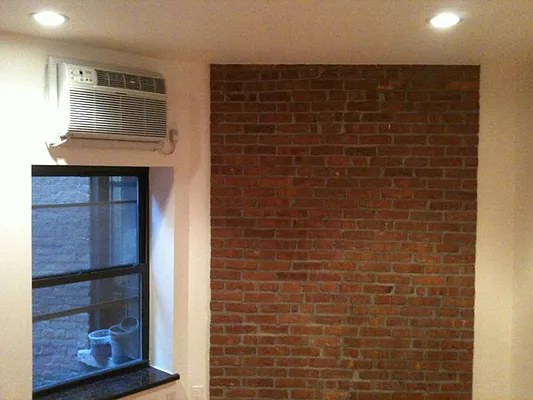 Rented by J Misrahi Realty Corp | media 40