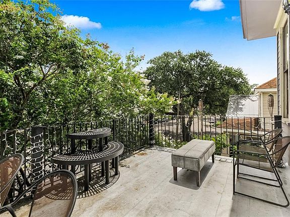 5th image of 5010 Bienville St APT D
