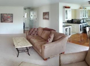 10201 Grosvenor Pl APT 709, Rockville, MD 20852