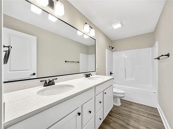 4th image of 6913 Holly Ct