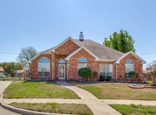6417 Springmeadow Ln, Rowlett, TX 75089