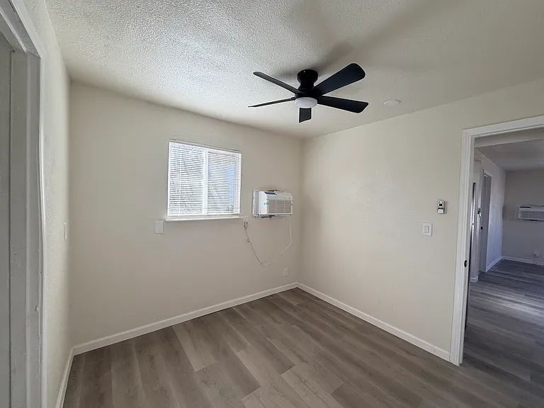450 Shilling Ave — Photo 4