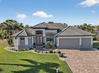 8 Windward Rd, Placida, FL 33946