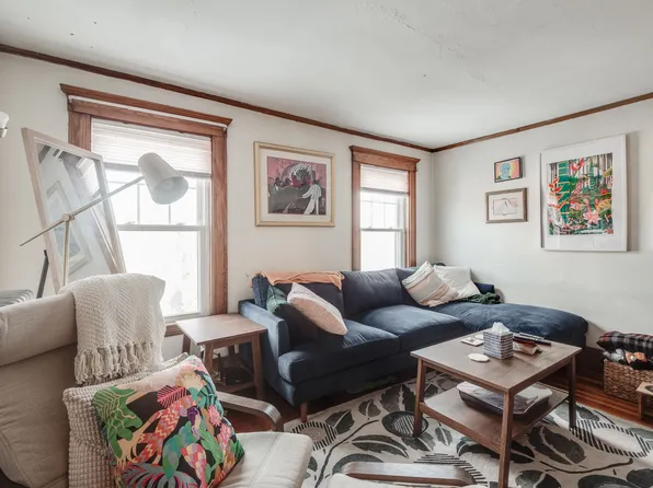 60 Powder House Blvd #3, Somerville, MA 02144