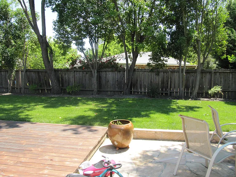 3233 McNutt Ave — Photo 11