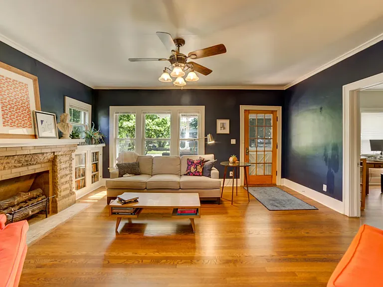 368 S Zunis Ave — Photo 3