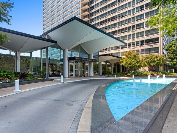 3550 N Lake Shore Dr APT 2725