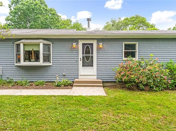 25 Dinonsie Way, South Kingstown, RI 02879