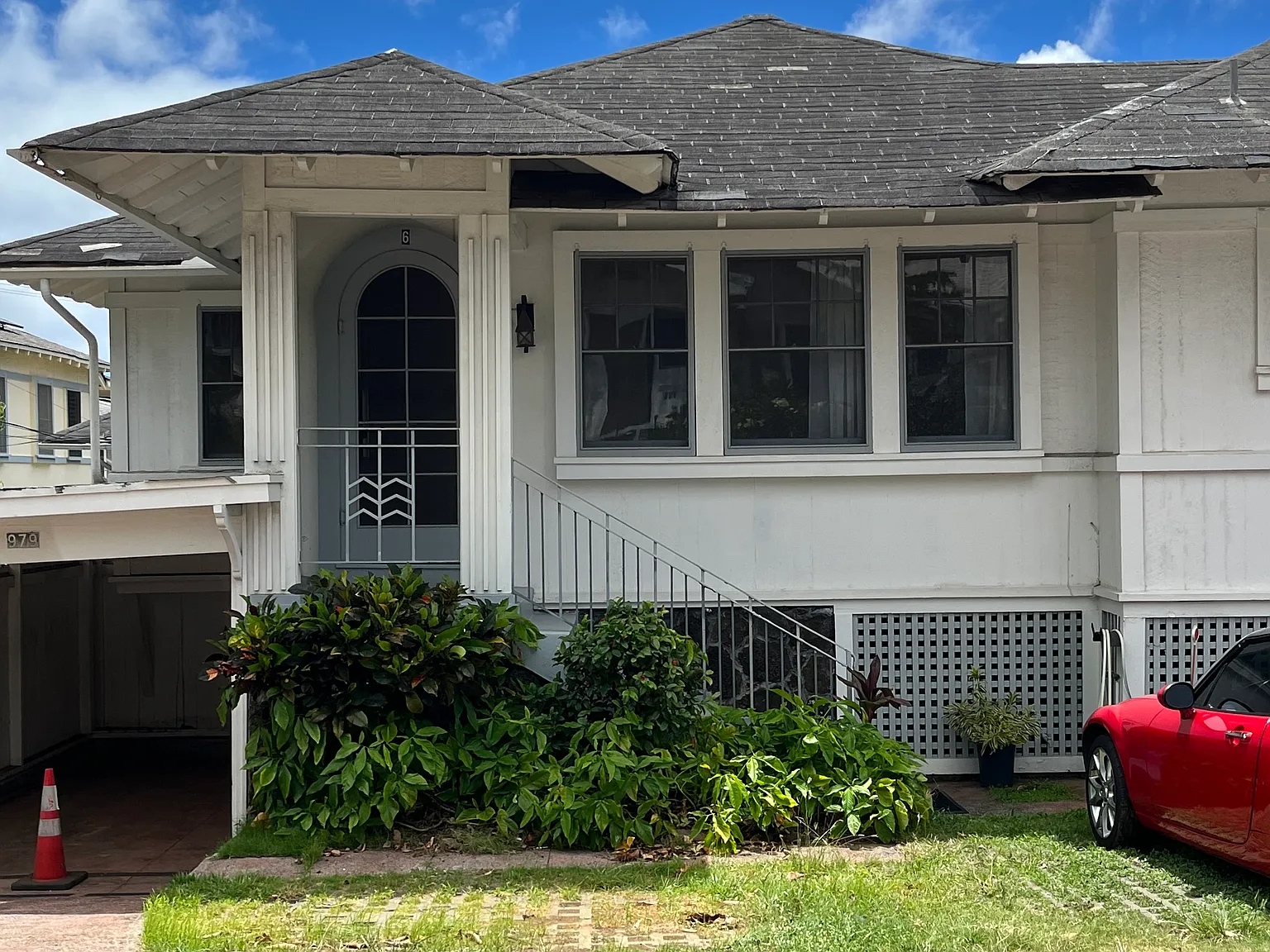 2 bed, 700 sqft, $2,000 — Photo 2