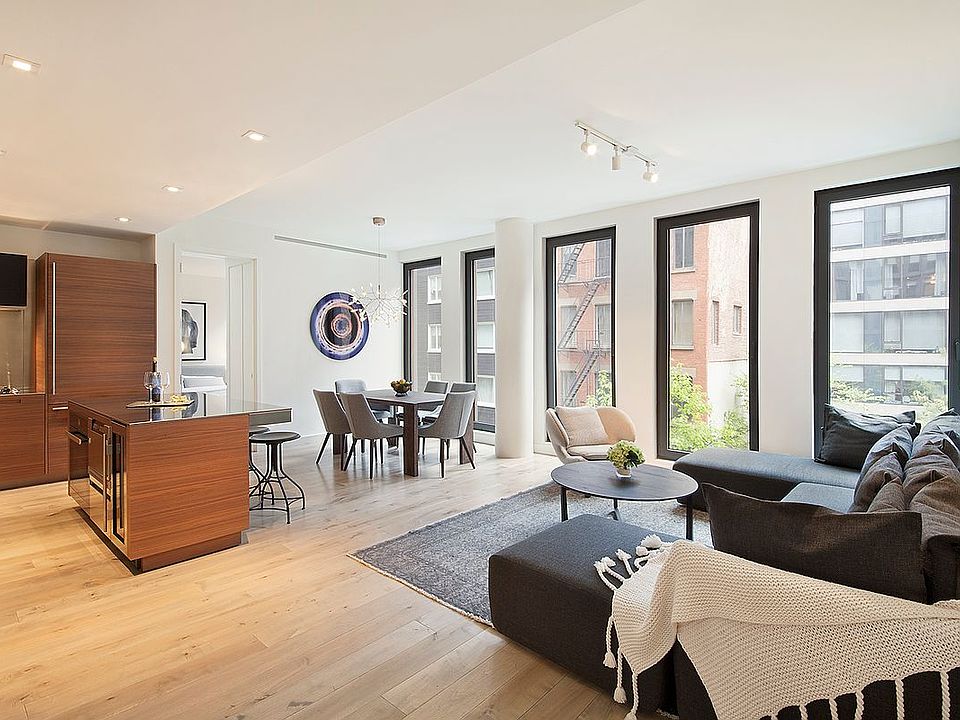 1st image of 15 Renwick St APT 502