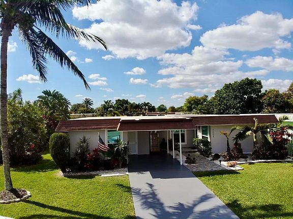 2nd image of 7004 NW 64th St