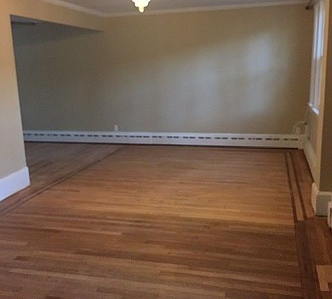 5th image of 214 Bancroft Ave