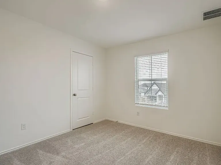 321 Keefer — Photo 13
