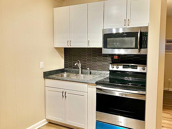 4th image of 630 Central Ave APT 109
