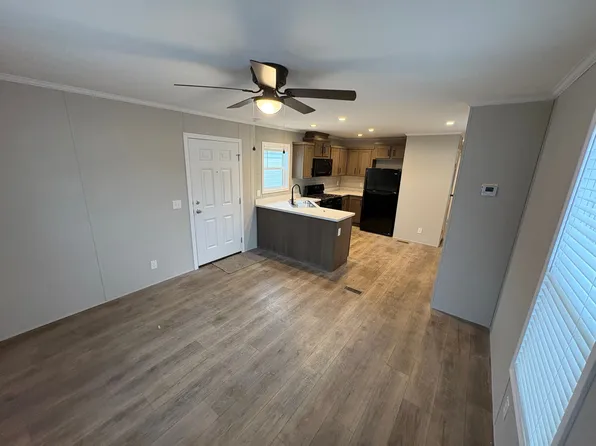 8907 Beechwood, Kalamazoo, MI 49009