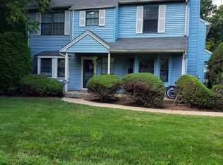 3201 Stonehedge Rd, Edison, NJ 08820