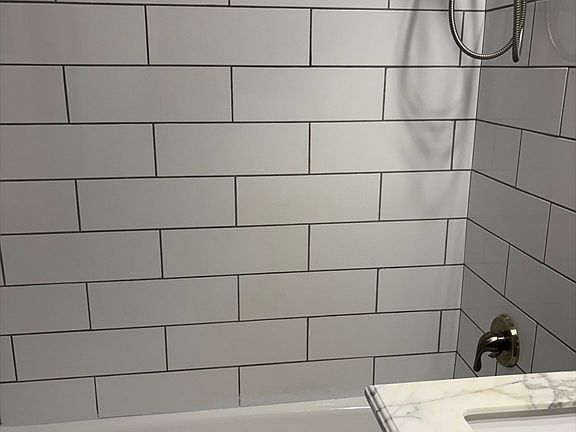 3rd image of 10 Coffey St APT 14