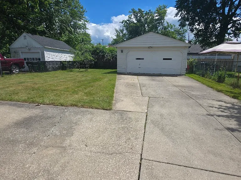 25280 Shoreview Ave — Photo 13