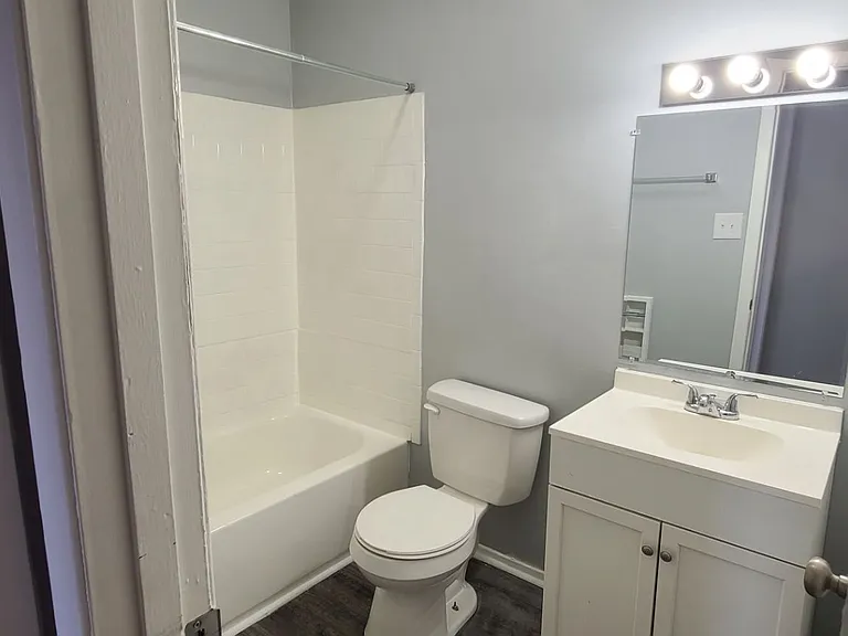 2908 Apartments — Photo 7