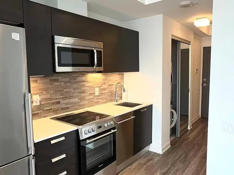 42 Charles St E #1908 — Photo 28