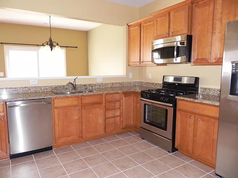 1409 Corwith Dr — Photo 8