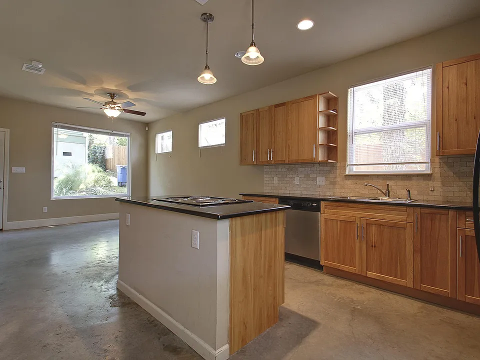 811 W. 30th Street