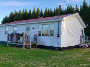 28 Currie Rd, Washburn, ME 04786