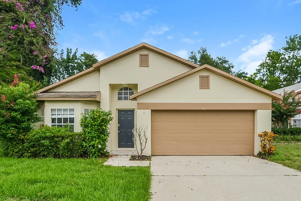 3 bed, 2.0 bath, 1457 sqft, $2,275 — Photo 1