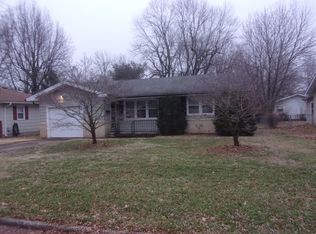 950 S Old Orchard Ave, Springfield, MO 65802