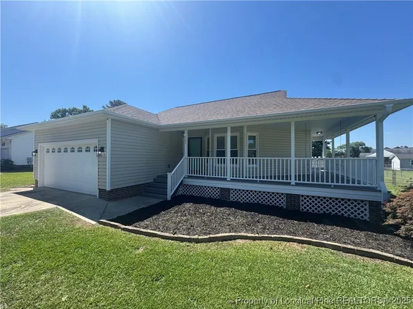 303 Nash Rd, Saint Pauls, NC 28384
