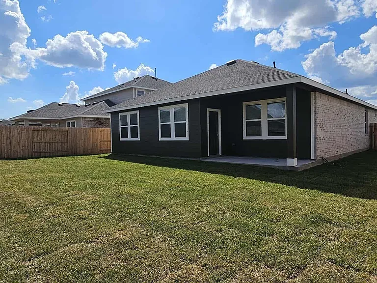 8442 Bay Oaks Dr — Photo 15