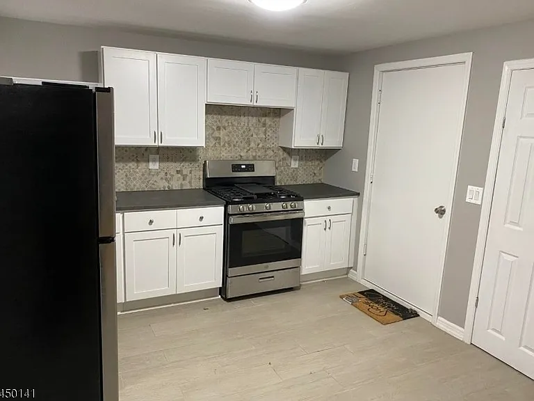 307 Jefferson Ave — Photo 1