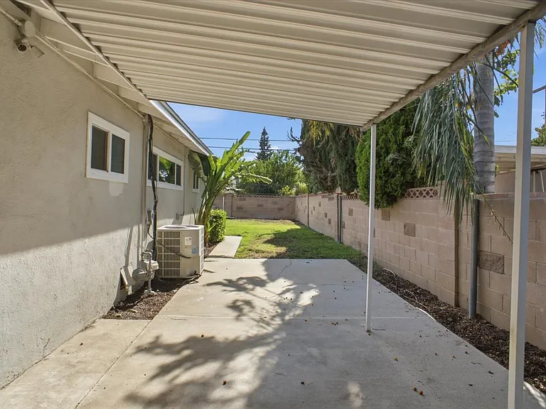 7737 Minstrel Ave — Photo 15