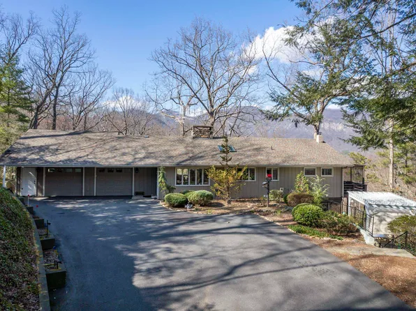128 Dogwood Ln, Lake Lure, NC 28746